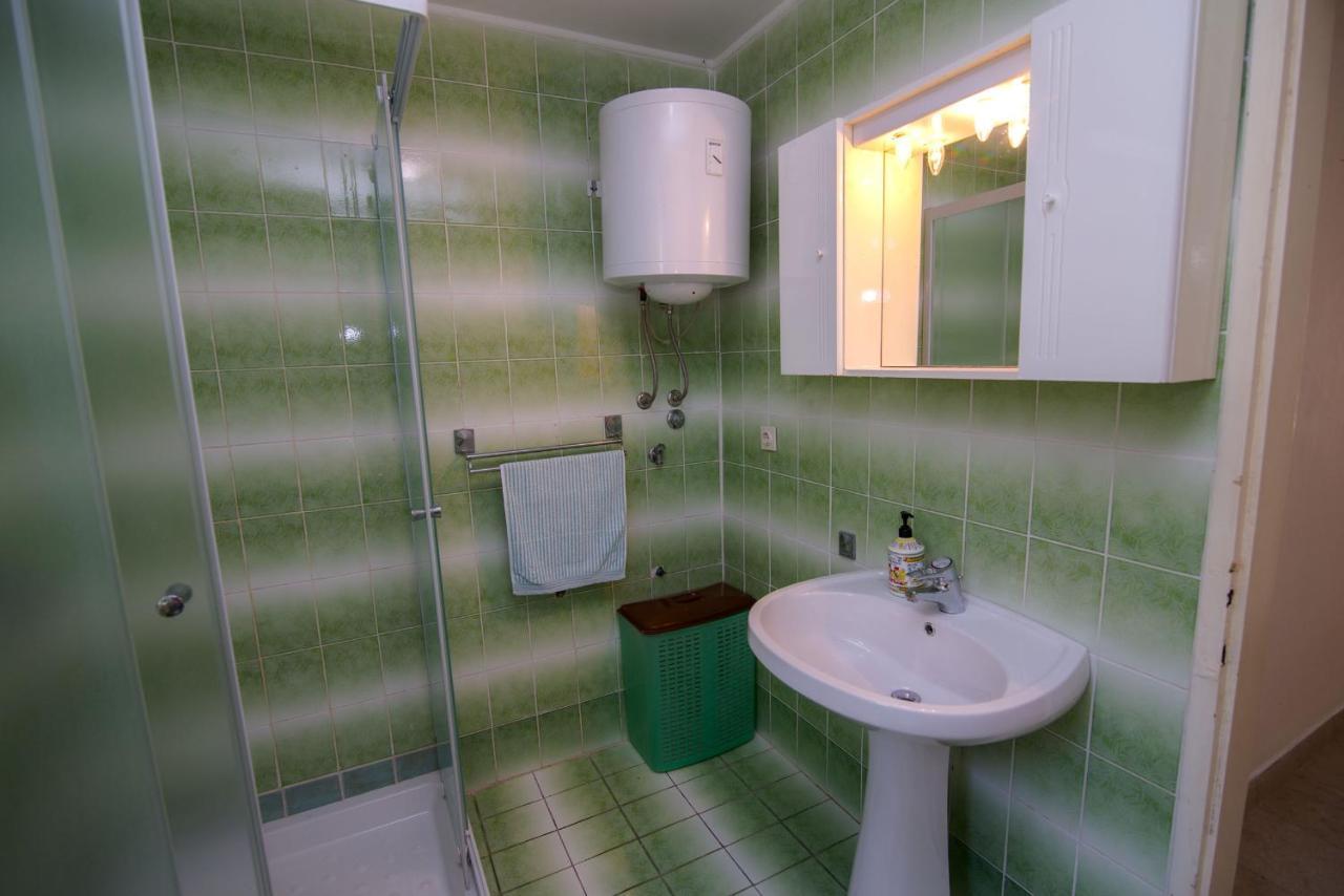 Nena Apartment มาลีโลชินจ์ ภายนอก รูปภาพ