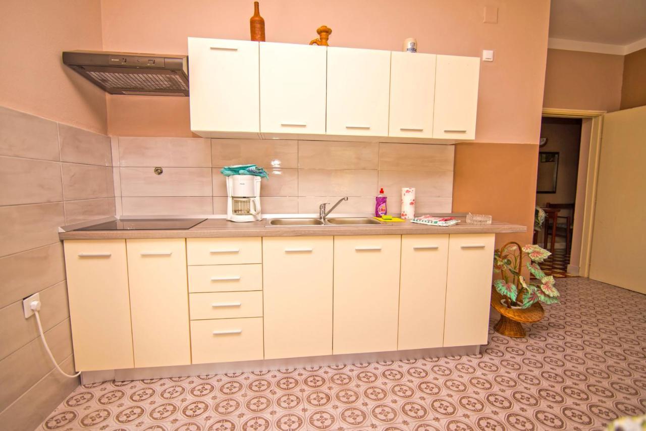 Nena Apartment มาลีโลชินจ์ ภายนอก รูปภาพ